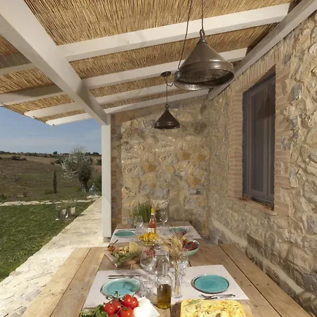 לינה וארוחת בוקר Casale Sterpeti מליאנו אין טוסקנה