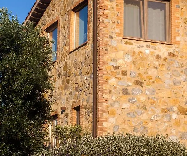 Oda ve Kahvaltı Casale Sterpeti 4*