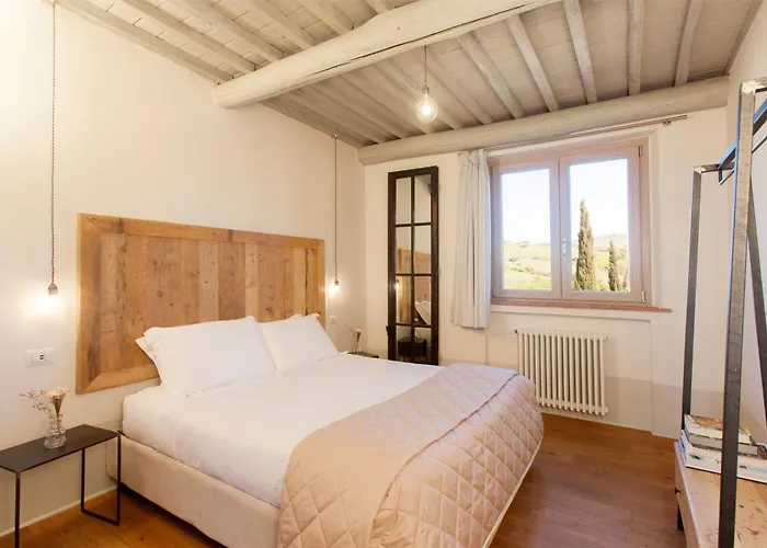 Oda ve Kahvaltı Casale Sterpeti 4*