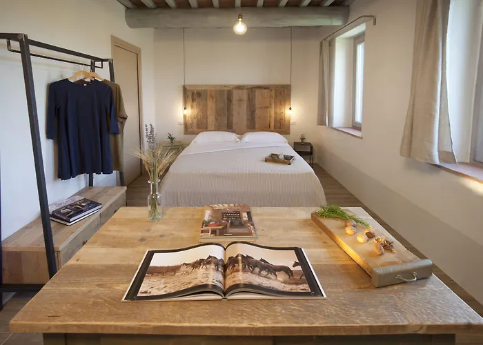 Casale Sterpeti Oda ve Kahvaltı Magliano in Toscana