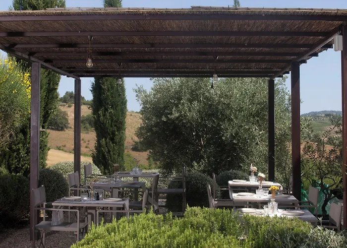 Oda ve Kahvaltı Casale Sterpeti 4*